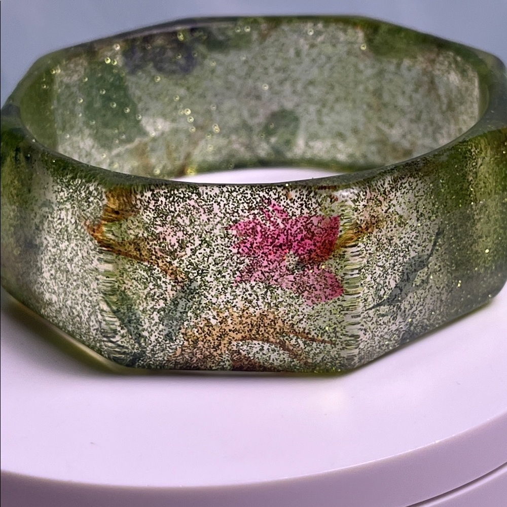 Vintage Green Glitter Lucite  Bangle